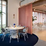 이비스 버짓 겐트 센트룸 담푸르트 2*