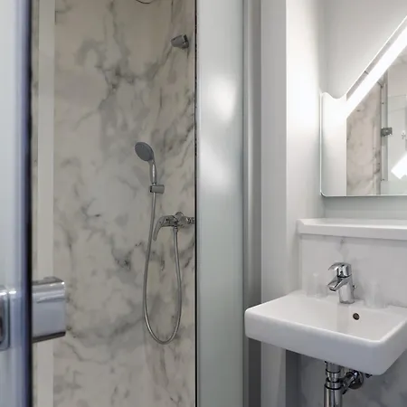 Ibis Budget Centrum Dampoort Гент