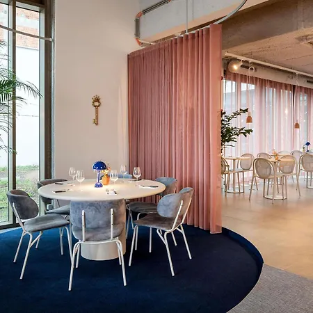 Ibis Budget Centrum Dampoort 2* Ghent
