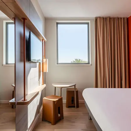 Ibis Budget Centrum Dampoort Hotel