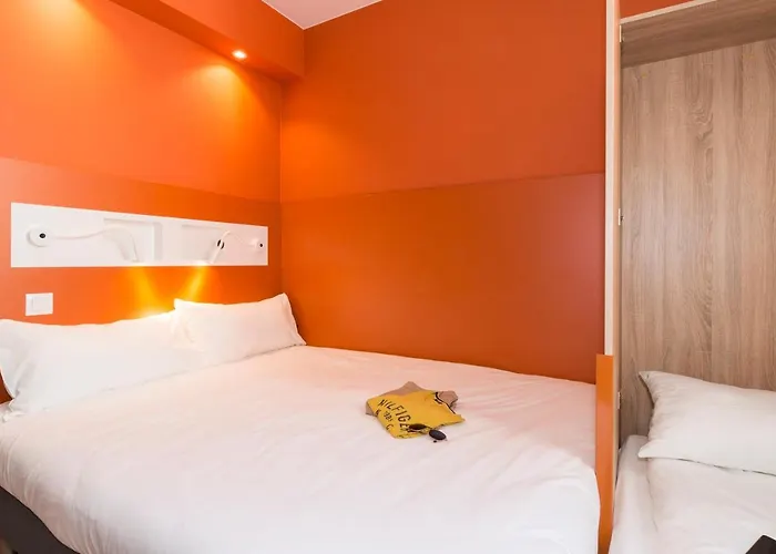 Отель Ibis Budget Centrum Dampoort 2*